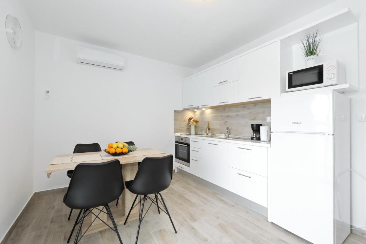 Villa Silver Starigrad Paklenica Bagian luar foto